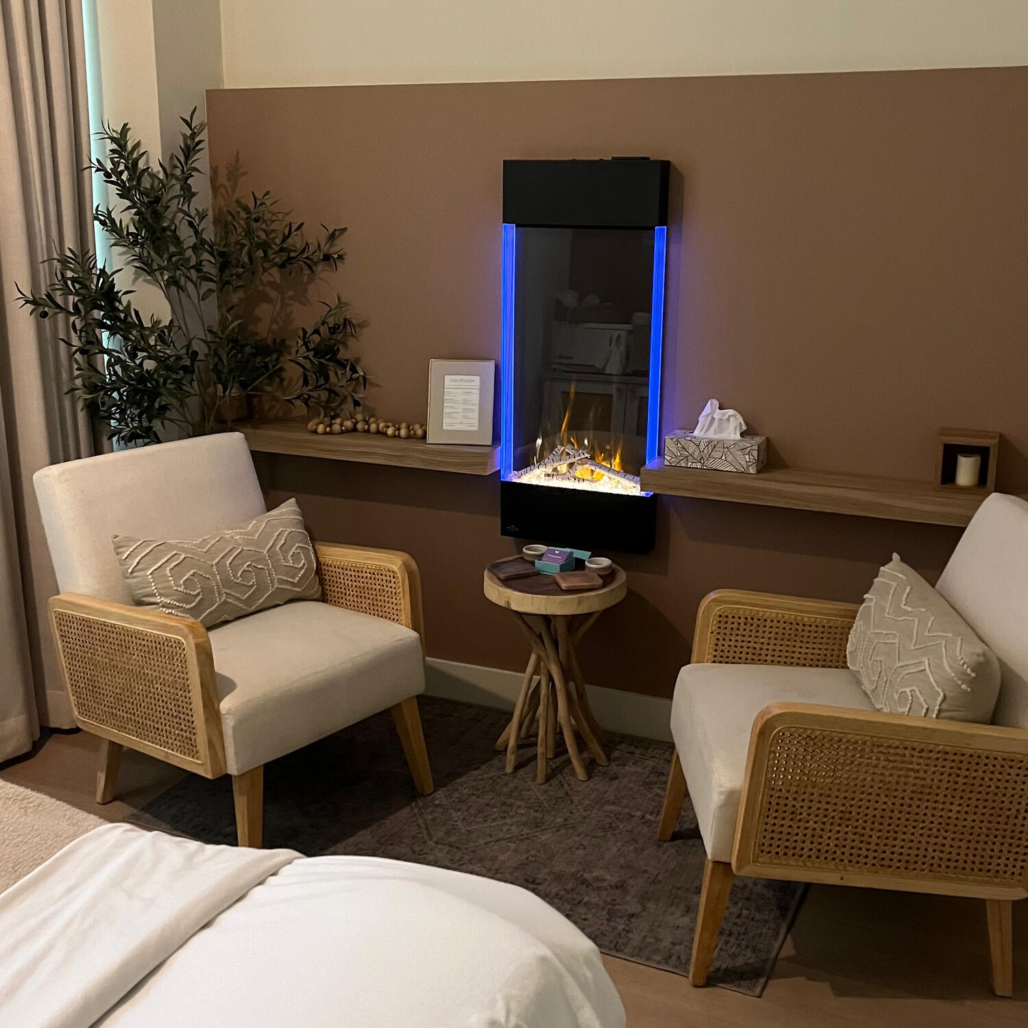 Glenn McGarroch RMT Treatment Room in Port Moody Professional massage therapy treatment room in Port Moody by Glenn McGarroch, RMT, equipped for TMJ, lymphatic drainage, vocal wellness, and relaxation sessions.
