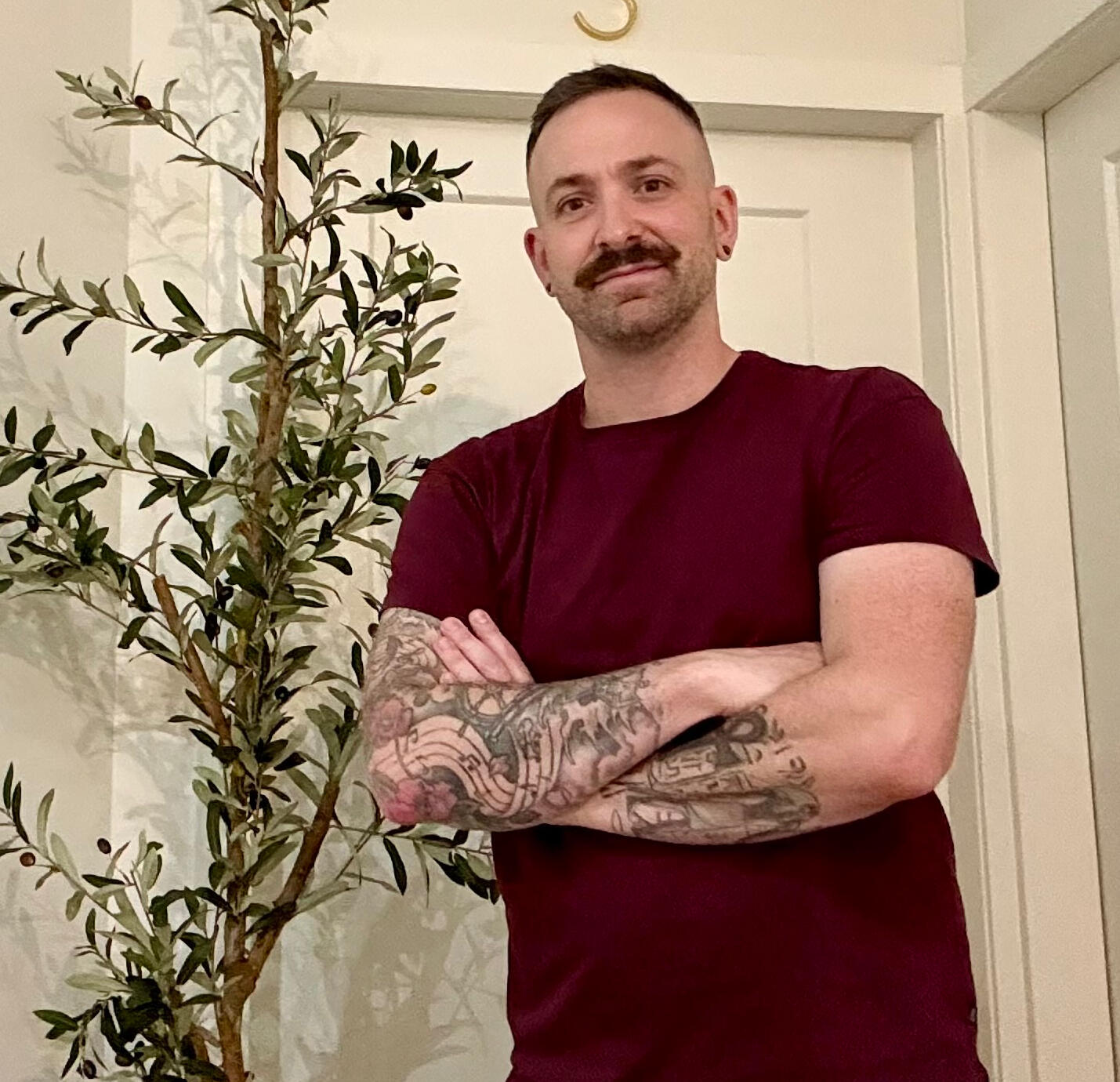 Glenn McGarroch, Registered Massage Therapist in Port Moody Glenn McGarroch, RMT in Port Moody providing professional LGBT massage therapy services.
